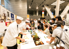 開催の様子（メイン会場） | 各出展ブース | 食3