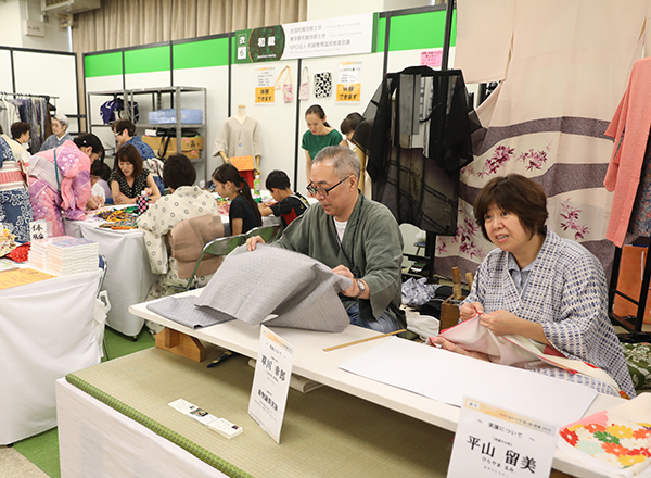 男仕立てによる仕立て和裁 実演披露