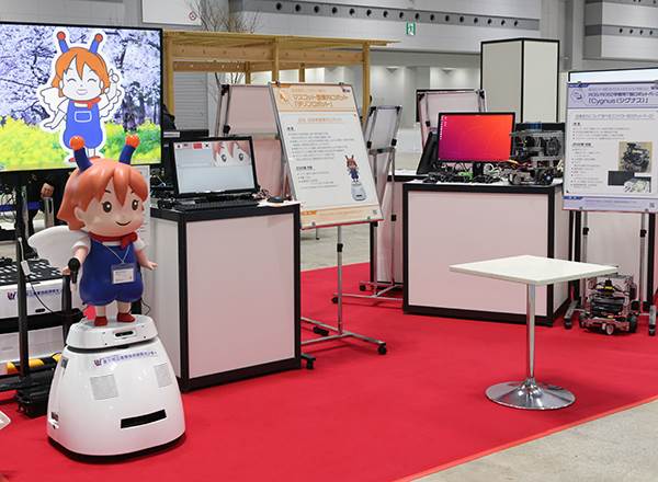 地方独立行政法人東京都立産業技術研究センターが開発した案内ロボットなど