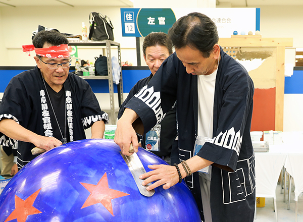 光る泥団子づくり