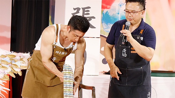 なかやまきんに君×椅子張りの匠スペシャルステージ<br>
