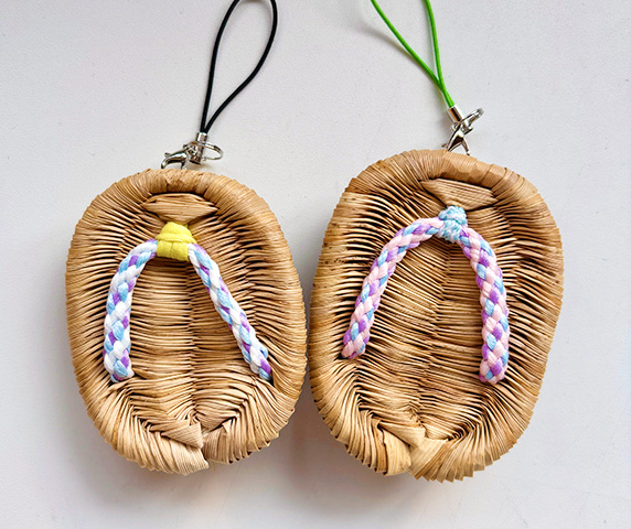 Mini Zori Weaving