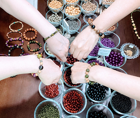 Wooden Bead Bracelet Making