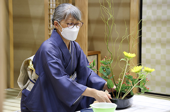 ものづくり・匠の技の祭典2024 いけばな体験 茶室1