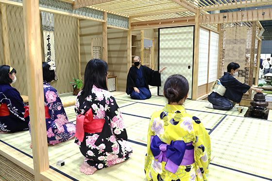 ものづくり・匠の技の祭典2024 裏千家の茶道体験 茶室6